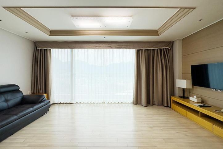 Mohang Haenaru Family Hotel Buan Habitación foto