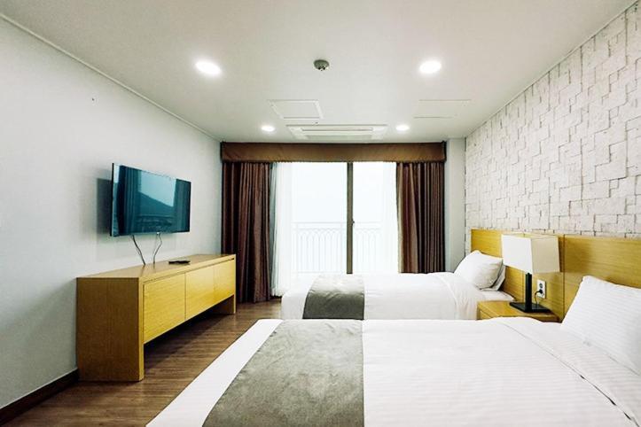Mohang Haenaru Family Hotel Buan Habitación foto